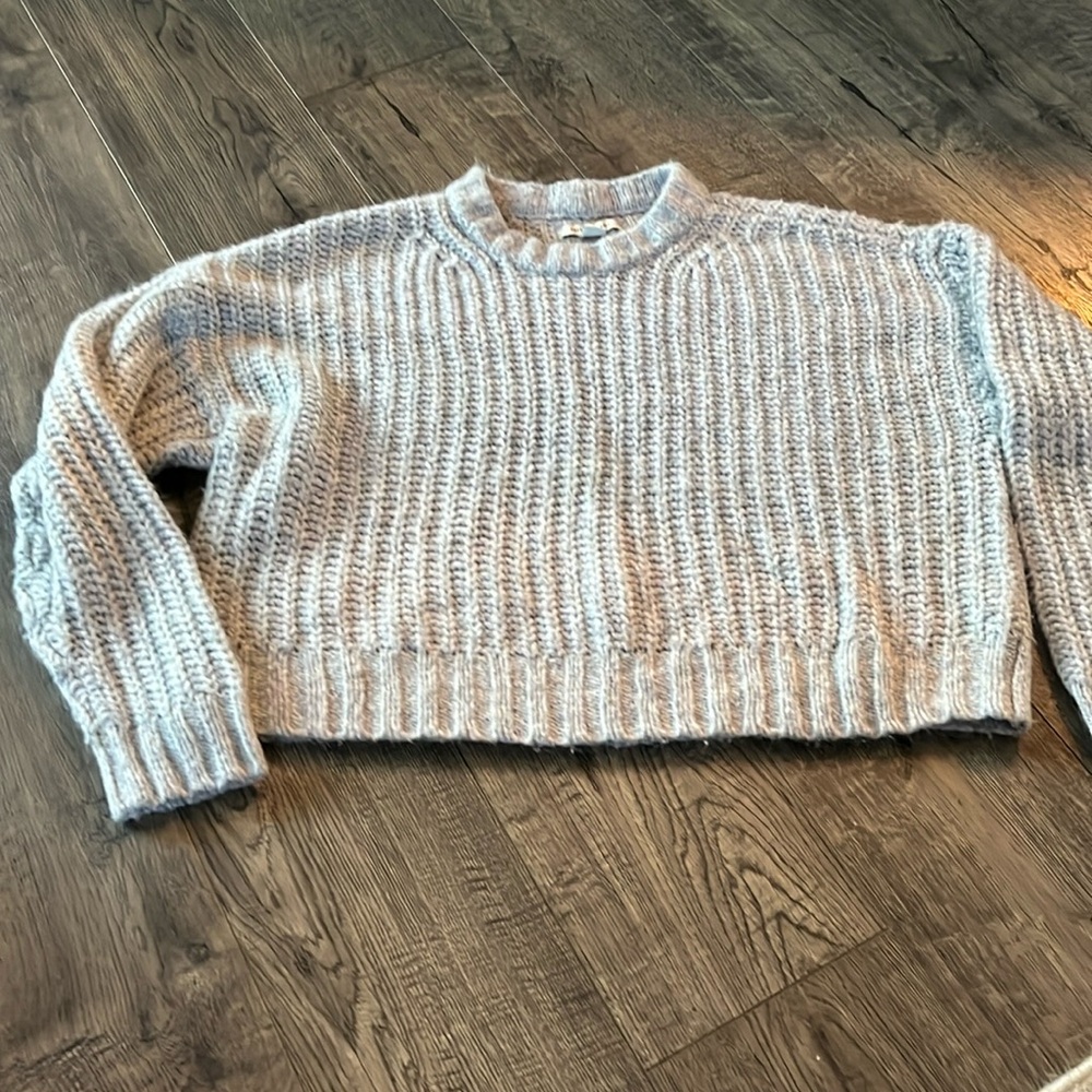 American Eagle sweater size small